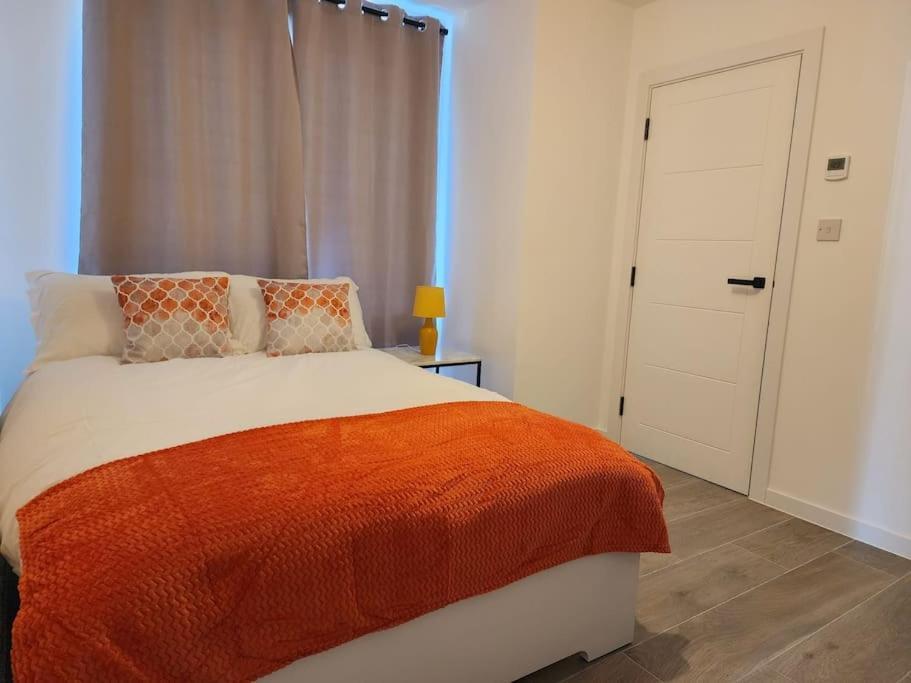 Paradigm Court, Modern 3-Bedroom Flat 1, Оксфорд Экстерьер фото